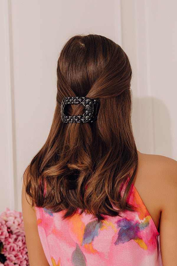 Quilted Medium Round Hair Claw Clip in Black Image - 1