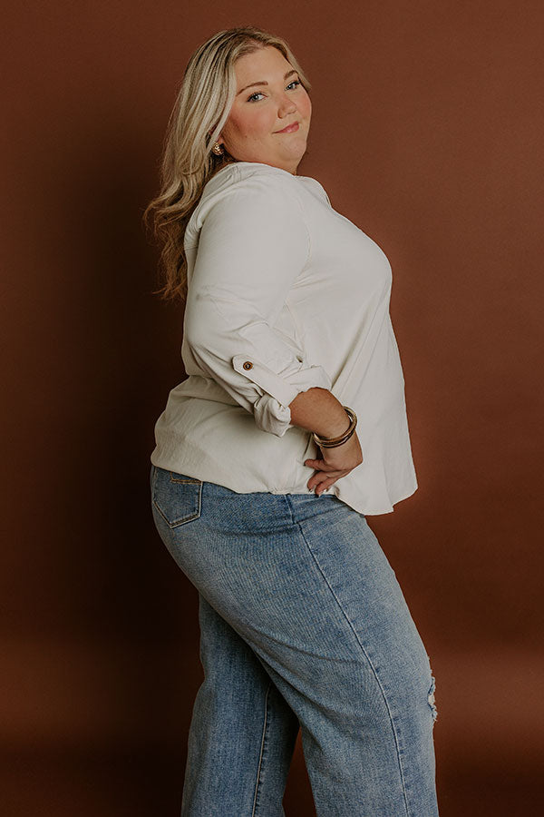 Simple Sunday Shift Top in Cream Curves Image 4