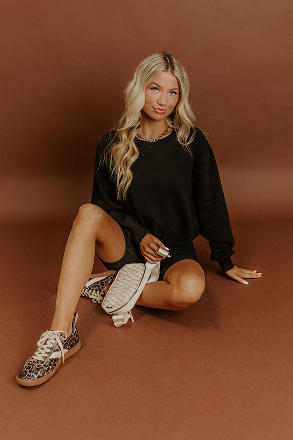 Cabin Cozy Sweatshirt in Black Image 3