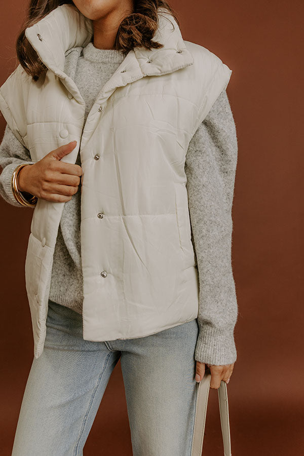 Brisk Stroll Puffer Vest in Cream Image - 2