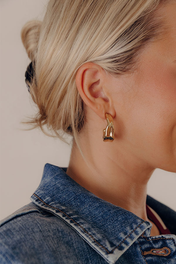 Chic A La Mode Hoop Earrings