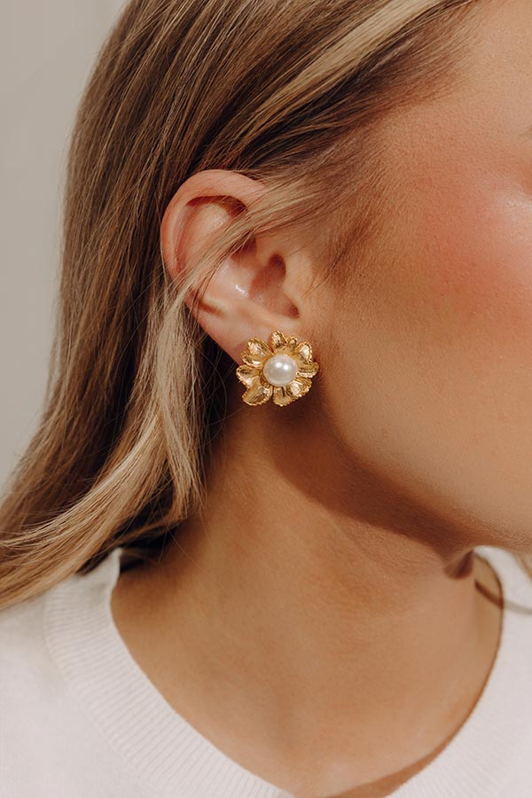 Susan Shaw Marigold Pearl Stud Earrings Image - 3