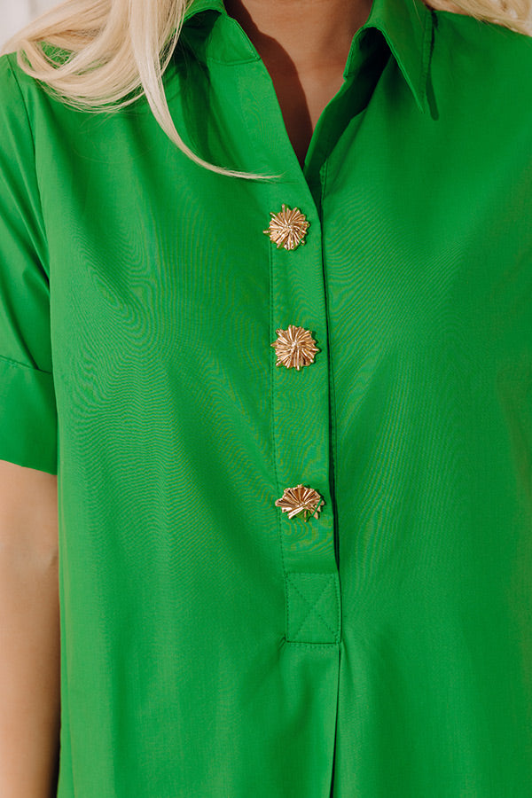Capri Ease Midi Shirt Dress in Kelly Green Image - 4