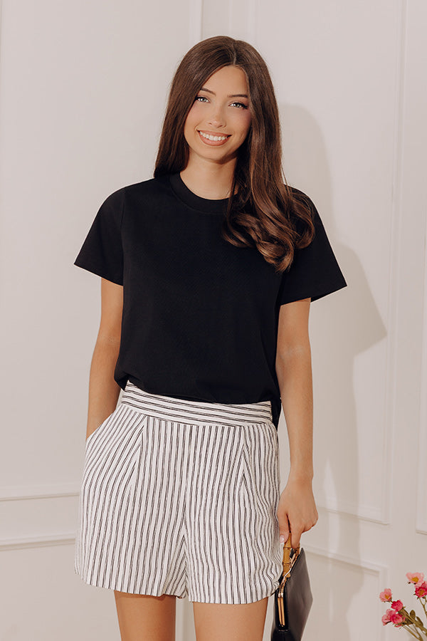 Effortless Muse Tee in Black Image - 2