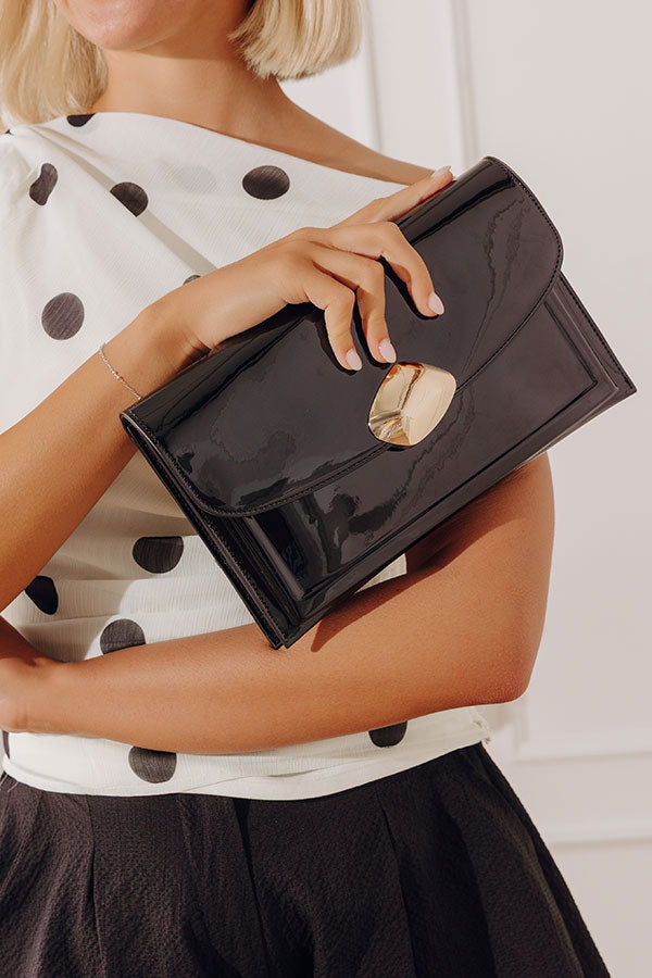 Evening Out Patent Clutch in Black Image - 5