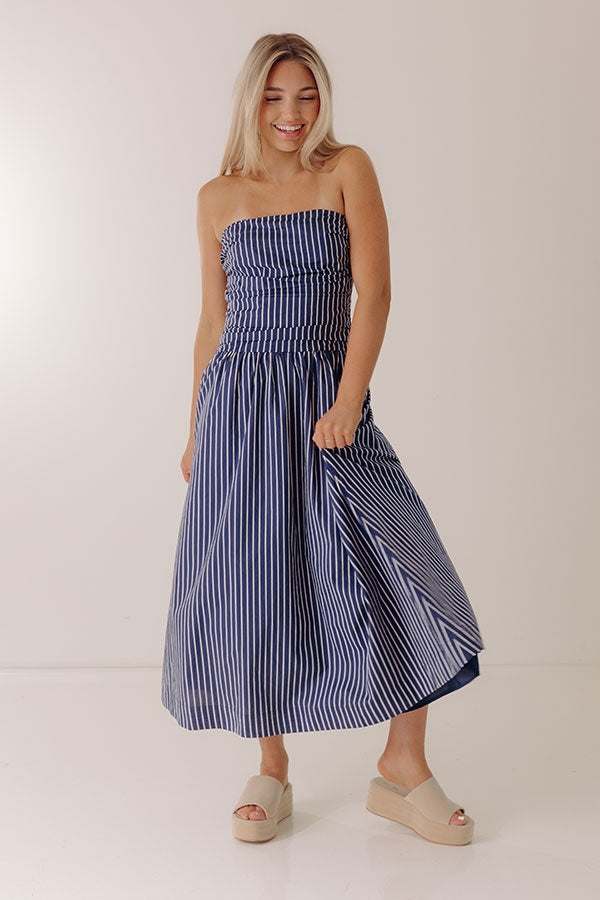 Everyday Classic Stripe Midi Dress in Navy Image - 2