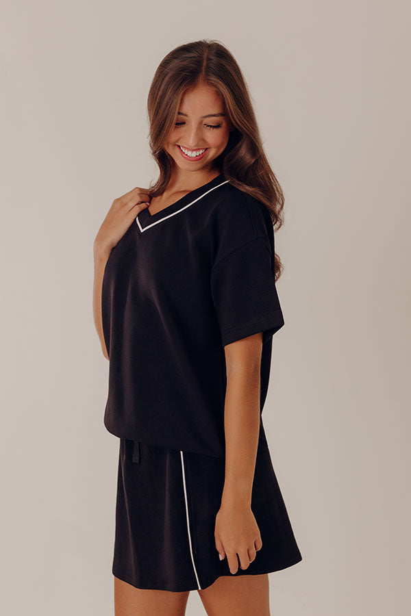Simply Charming Scuba Tee in Black Image - 4