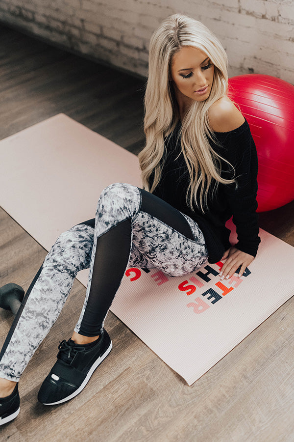 Breaking The Rules Mid Rise Legging in Grey Image - 1