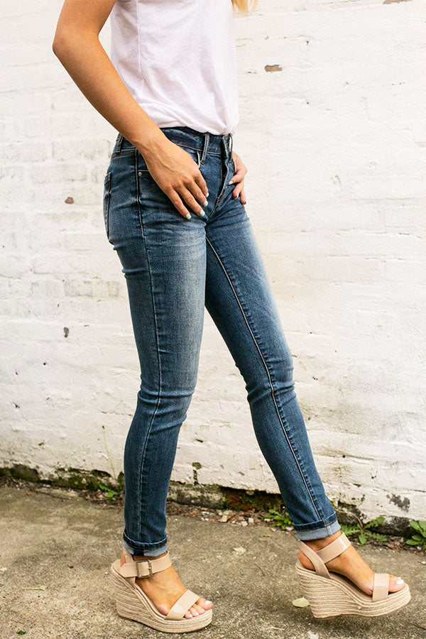 The Eve Mid Rise Skinny Image - 2