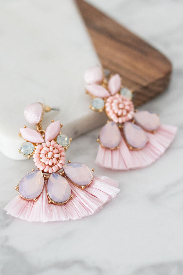 Margs In Maui Earrings In Light Pink