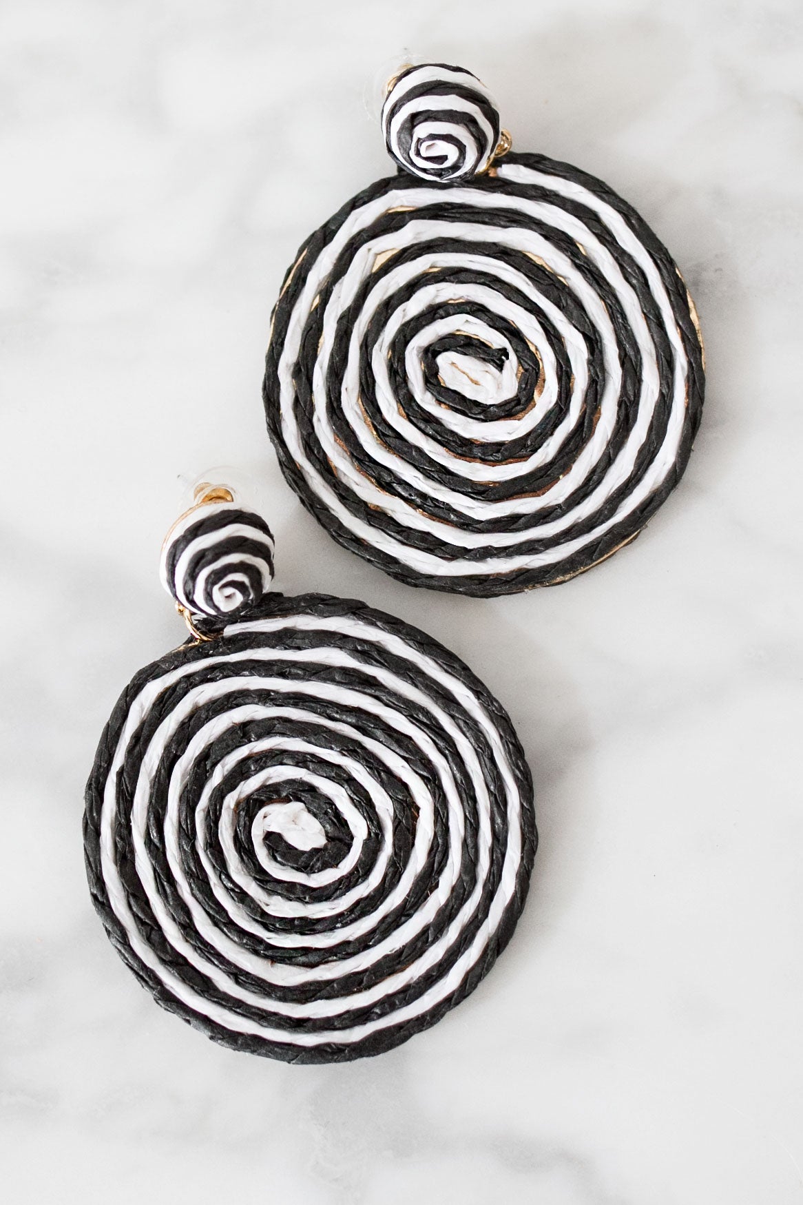You Got Me Hypnotized Earrings In Black Image - 1