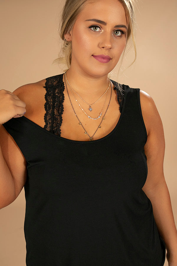 Pretty Chic Lace Bralette In Black