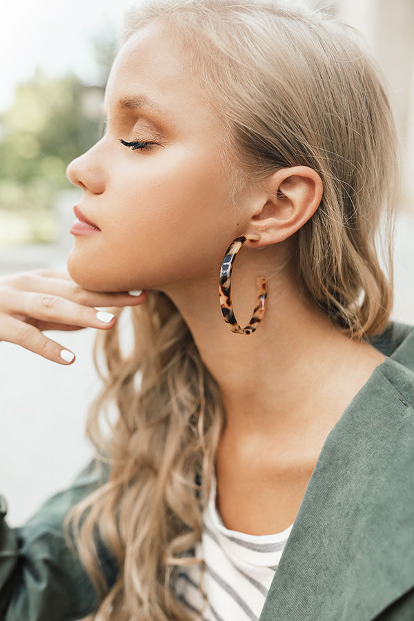 Glam Travels Tortoiseshell Earrings in Ice Latte