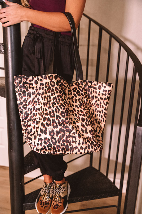 Leopard So Chic Tote in Black Image - 3