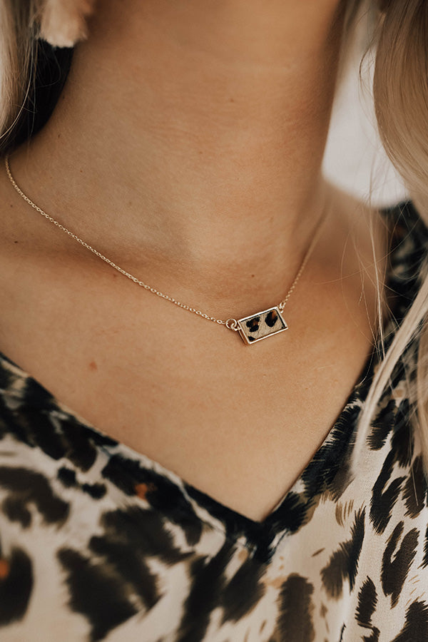 Central Park Shine Leopard Necklace In Cream