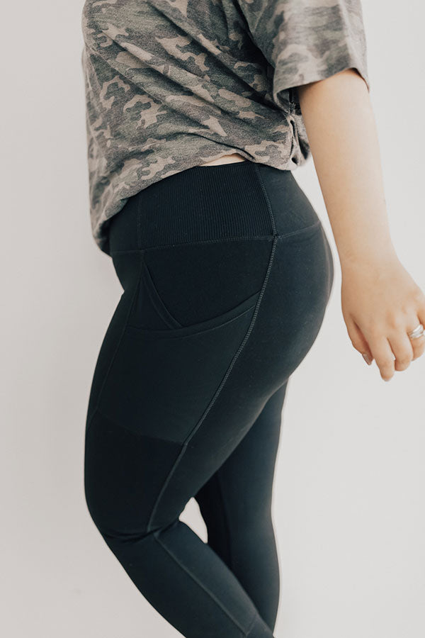 You Glow Girl Midrise Pocket Legging in Black Curves Image - 5