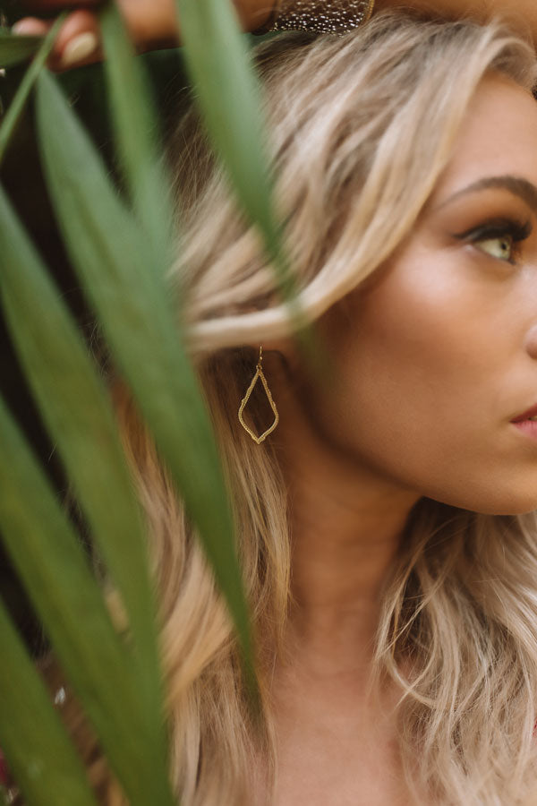 Kendra Scott Sophia Drop Earrings in Gold