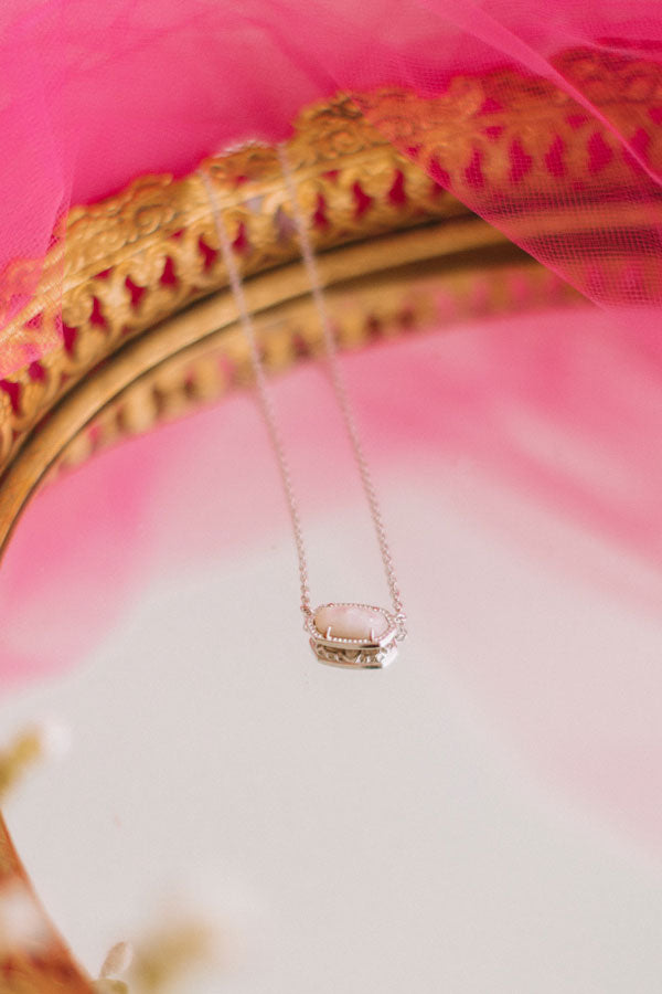 Kendra Scott Elisa Silver Pendant Necklace in White Pearl Image - 4