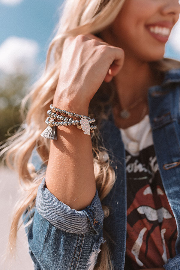 Creme De La Chic Bracelet Set In Grey