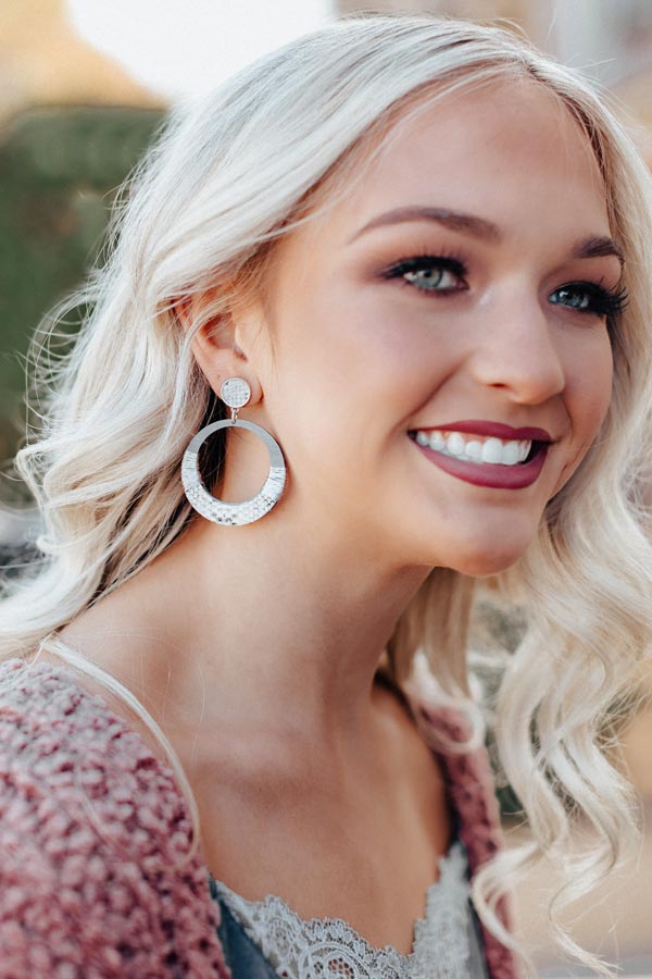 Front Row Views Snake Print Earrings In Grey