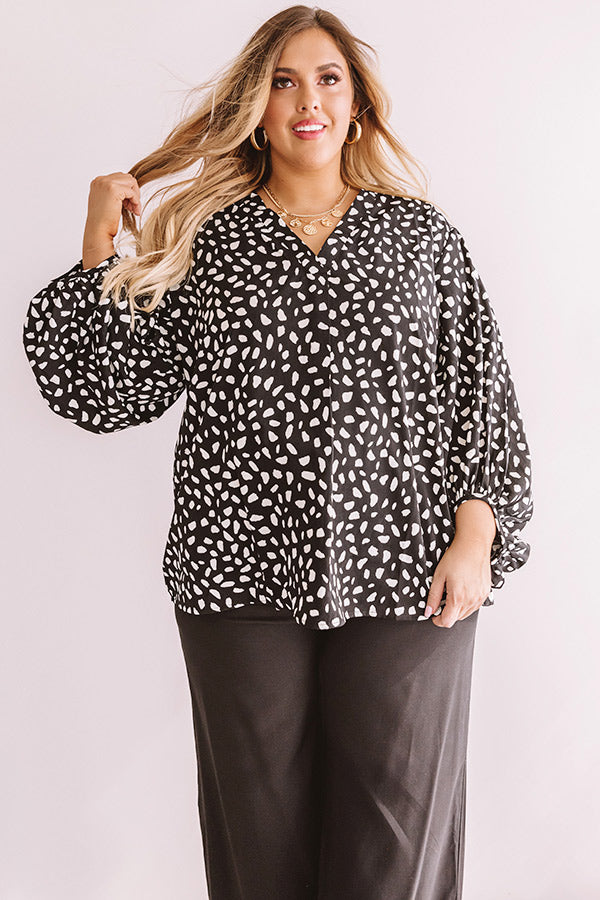 Major Craze Shift Top In Black Curves Image - 2