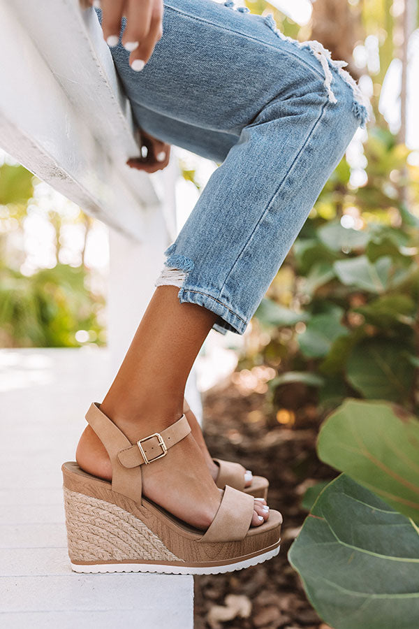 The Allen Wedge In Tan Image - 4