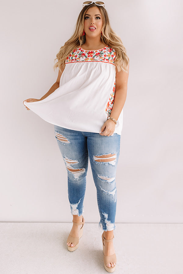 Sunset Watching Embroidered Tank in White Curves Image - 5