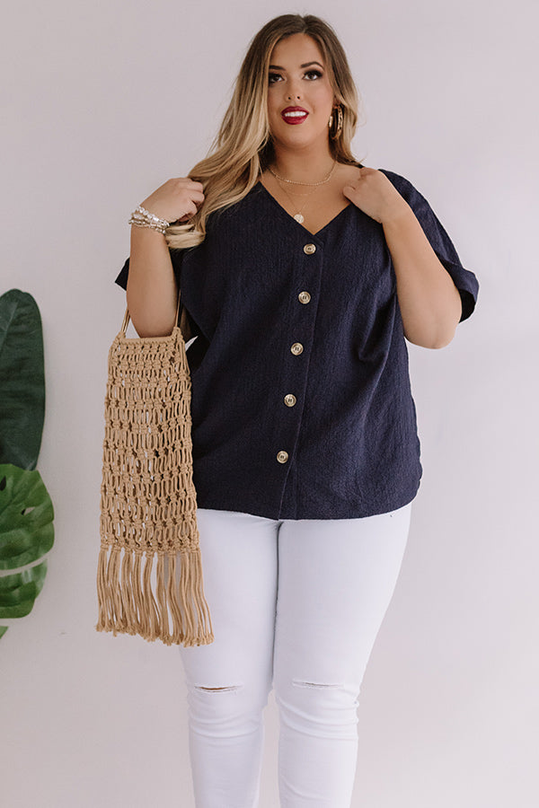 Toast In Tahiti Shift Top In Navy Curves Image - 2