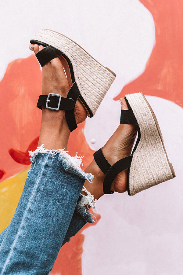 The Sydney Wedge in Black