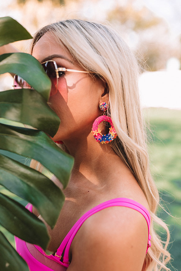 On Tiki Time Beaded Earrings In Hot Pink