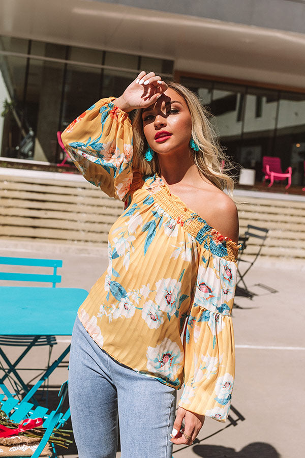 A Little Paradise, Please Off Shoulder Top