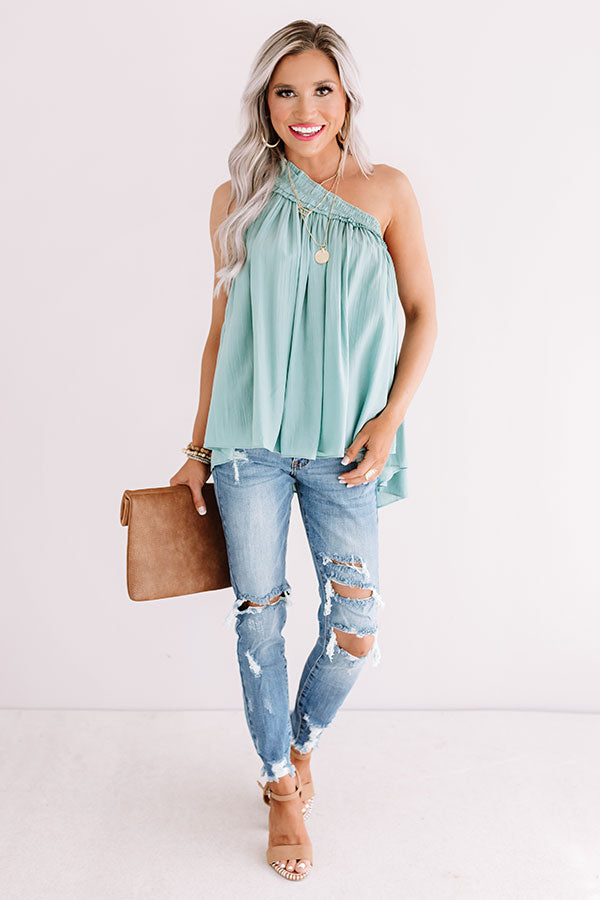 Leis And Kisses Pleated Top in Pear