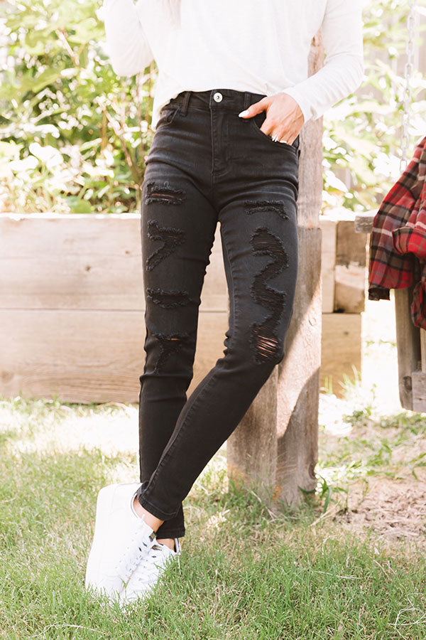 The Massie Midrise Distressed Skinny Image - 1