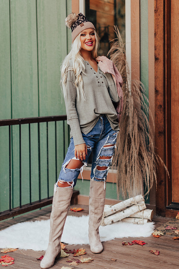 Hidden Trail Henley Top In Pear