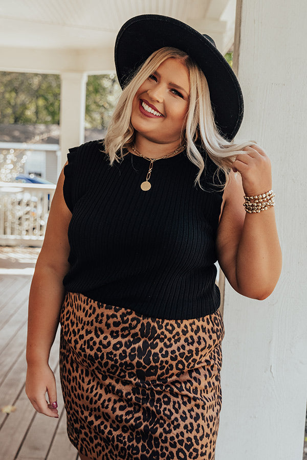 Follow Your Arrow Top In Black   Curves Image - 4
