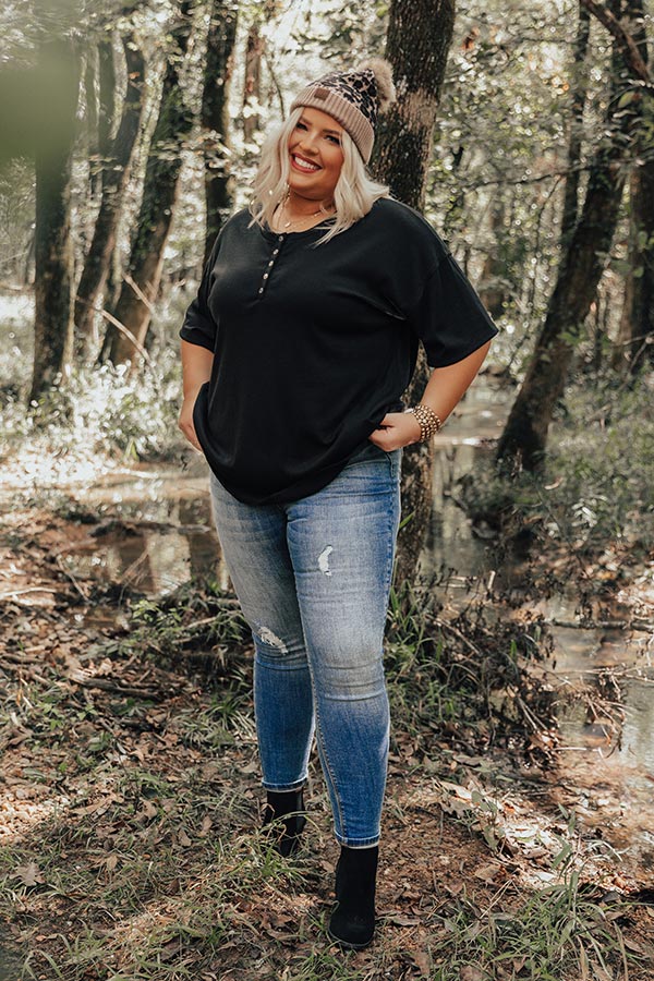 Denver Destination Shift Top In Black   Curves Image - 1