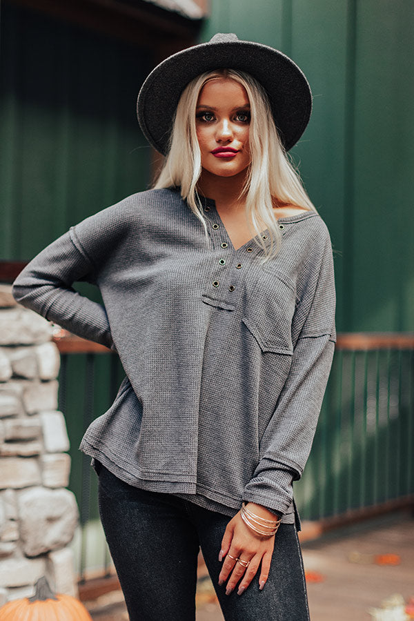 Hidden Trail Henley Top In Charcoal