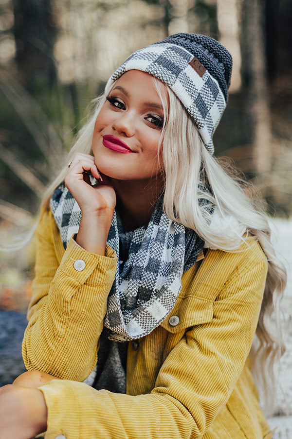 Favor The Cold High Pony Tail Beanie In Grey Image - 4