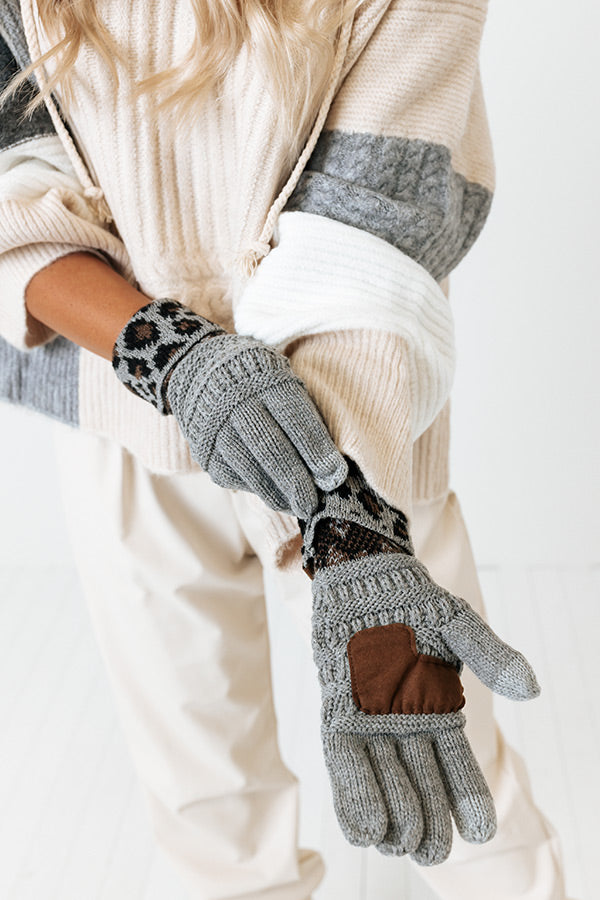 Beautiful Warmth Tech Gloves In Grey Image - 2