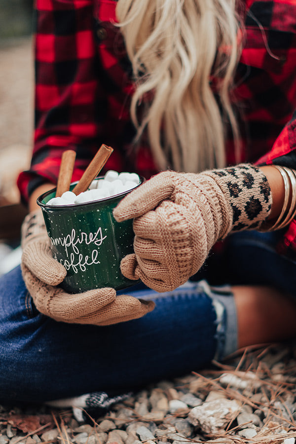 Beautiful Warmth Tech Gloves In Iced Latte