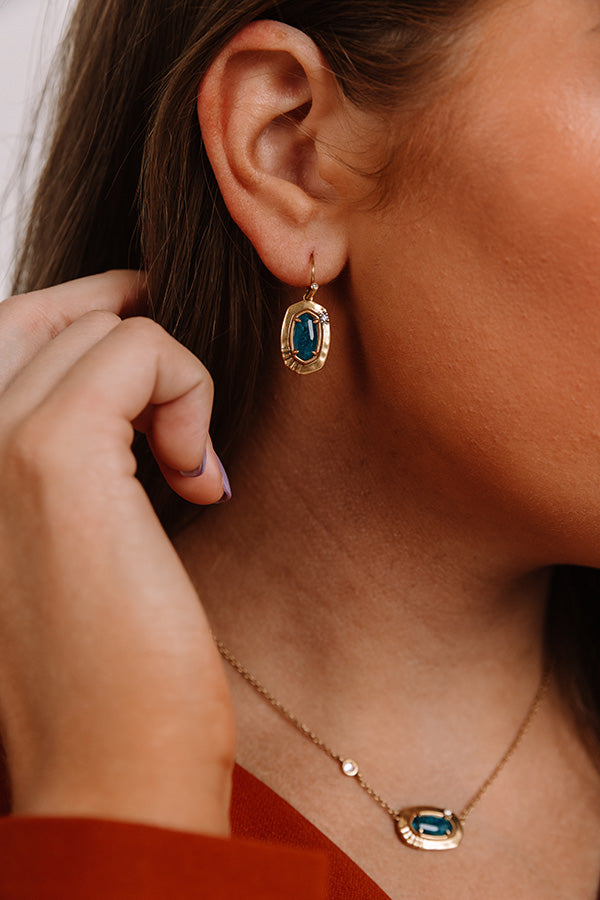 Kendra Scott Anna Vintage Gold Small Drop Earrings in Teal Apatite Image - 2