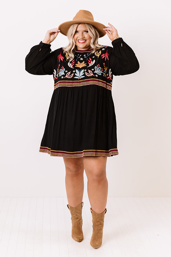 Summit Place Embroidered Shift Dress    Curves Image - 2