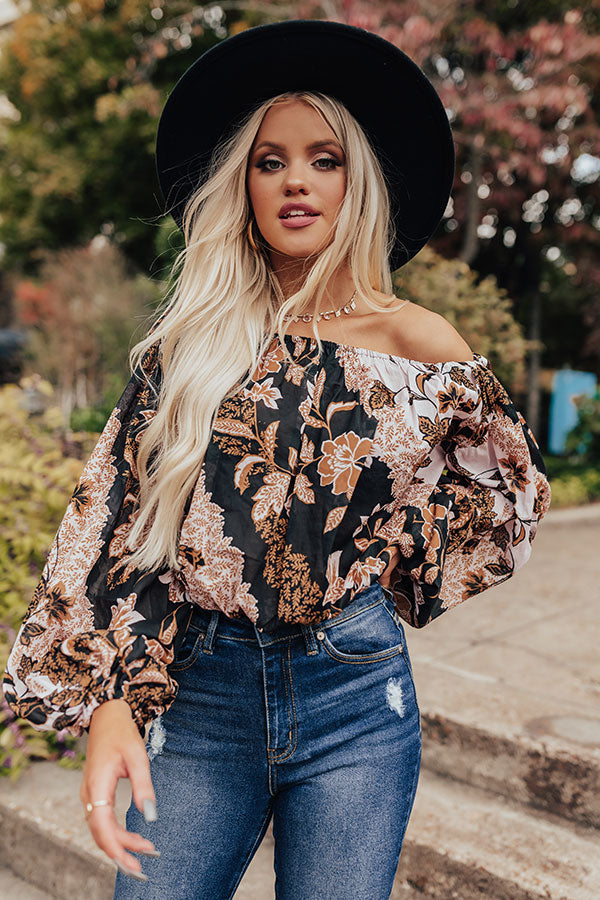 Market Meet Up Off Shoulder Top