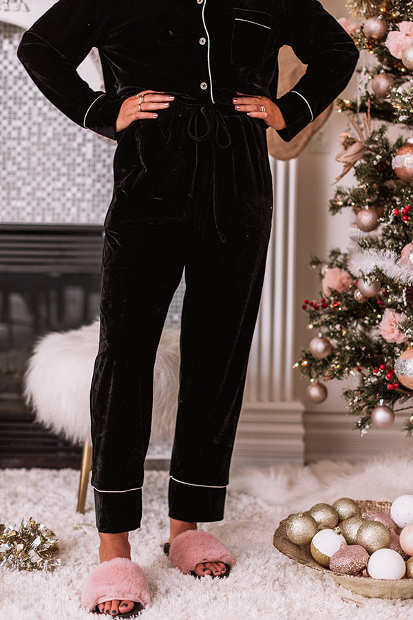 Lowkey Weekend Velvet Pants in Black