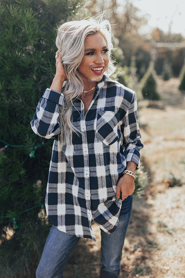 Brulee Babe Flannel Top In Navy