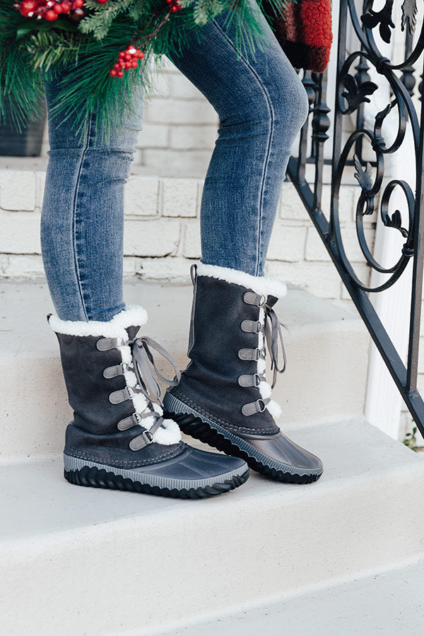 The Ula Flannel Lined Boot In Charcoal Image - 2