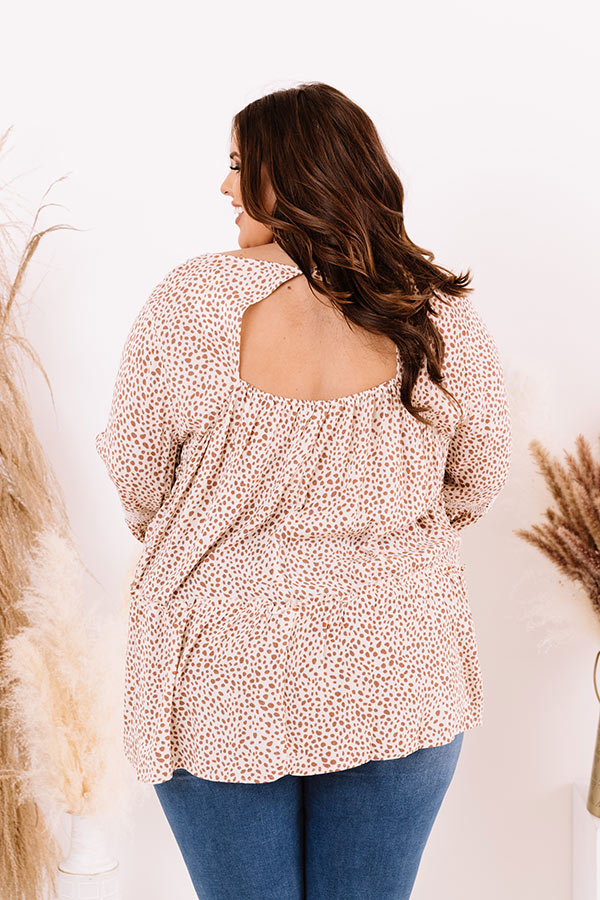 Sweet Poetry Shift Top in Cream Curves Image - 4