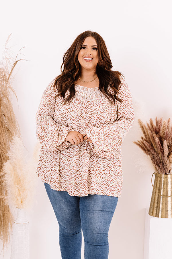 Sweet Poetry Shift Top in Cream Curves Image - 1