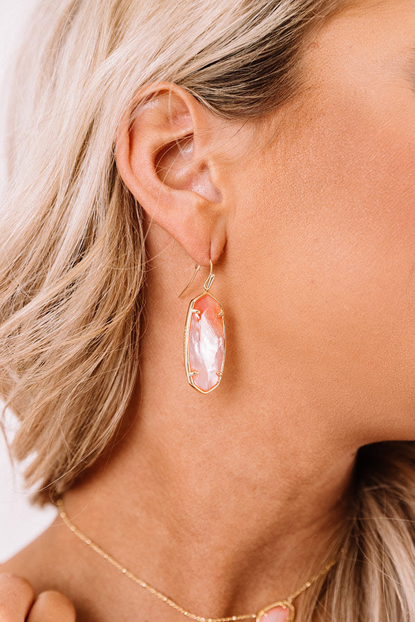 Kendra Scott Faceted Elle Gold Drop Earrings in Rose Mother Of Pearl Image - 4