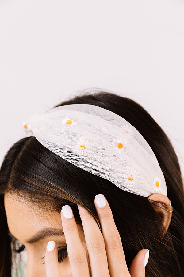 Sunny Dip Headband In Cream Image - 3